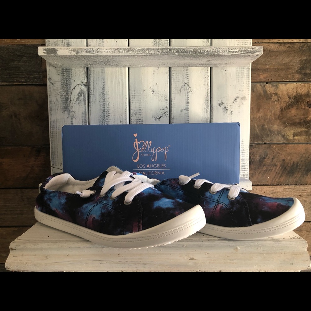 Jellypop size 9M cosmic Dallas shoes.